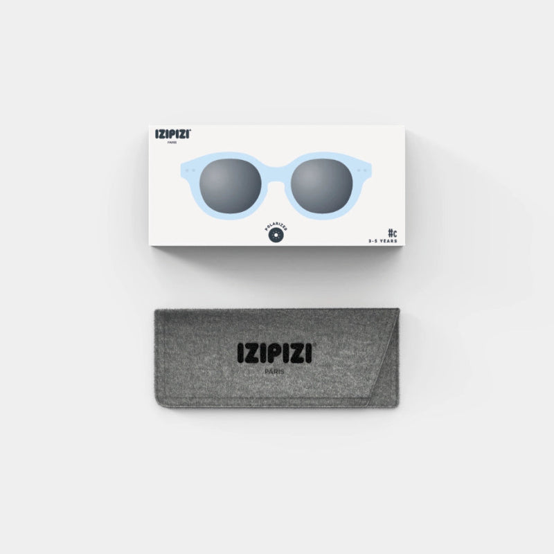 Lyseblå solbriller til børn.