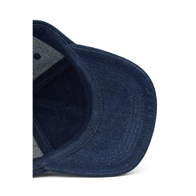 Denim kasket til børn med skriften Liewood foran.