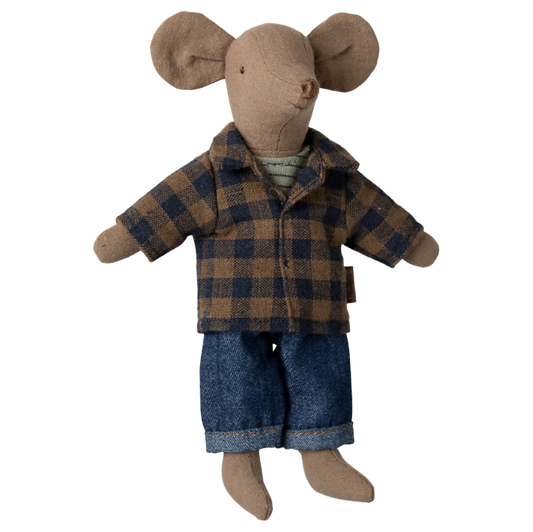 Brun ternet skjorte og blå jeans, som passer til Maileg far musen.