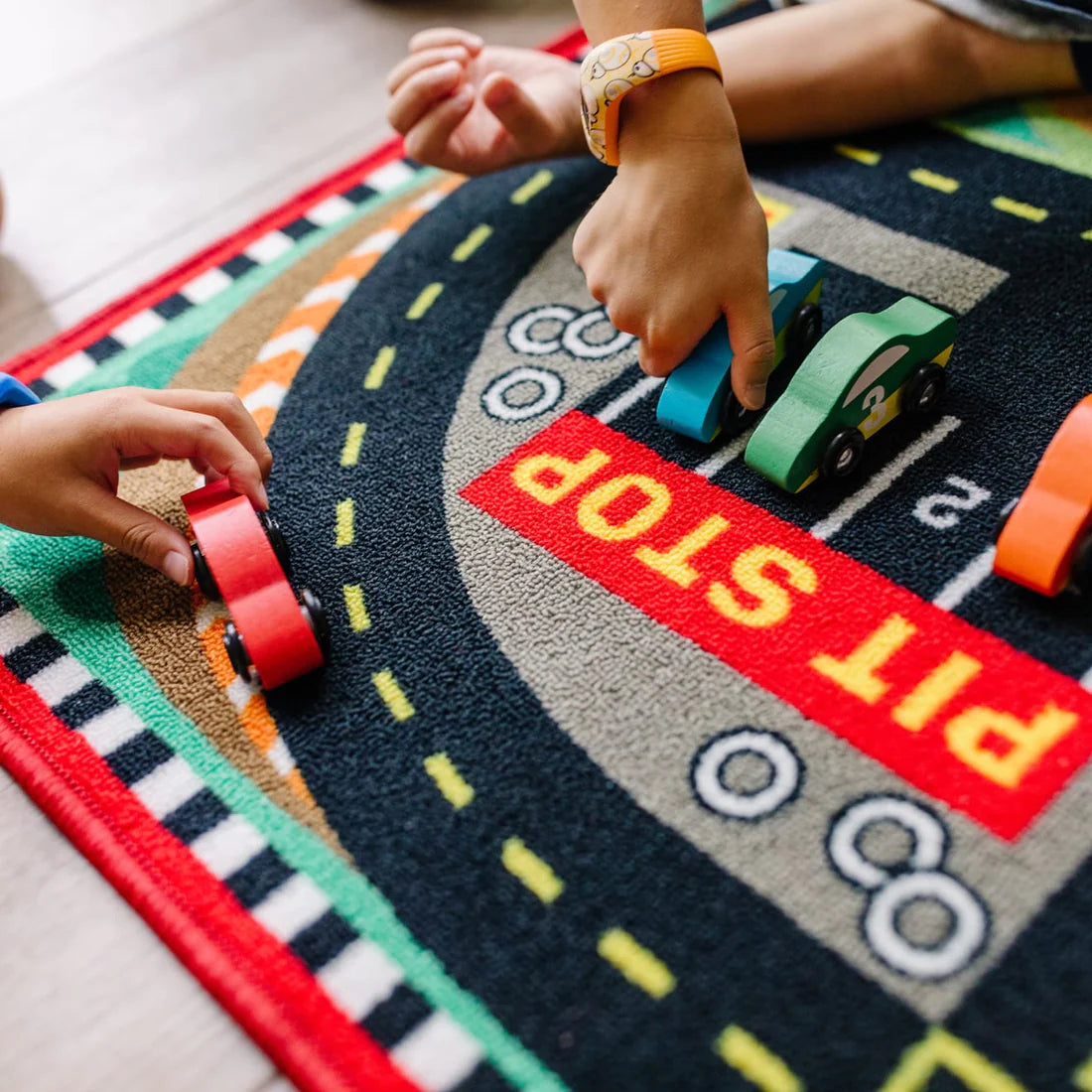 Melissa & Doug racer tæppe