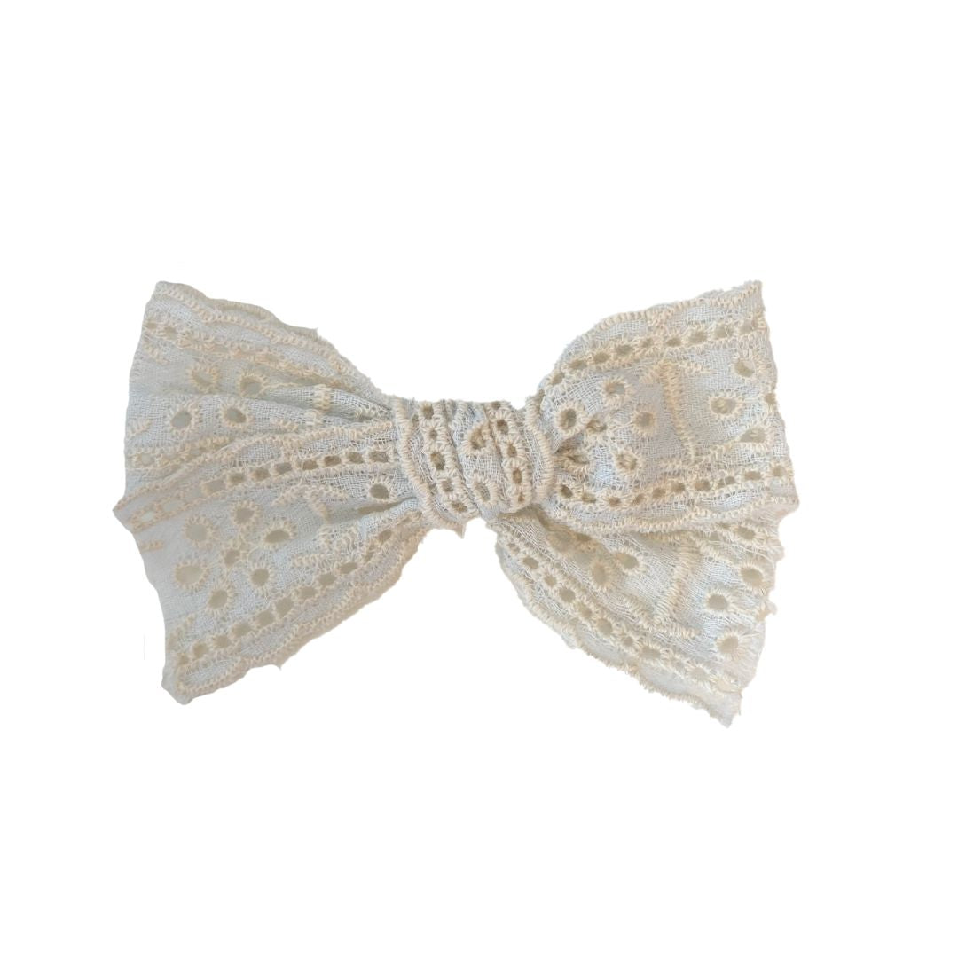 By Stær Franka – Hvid Broderi Anglaise