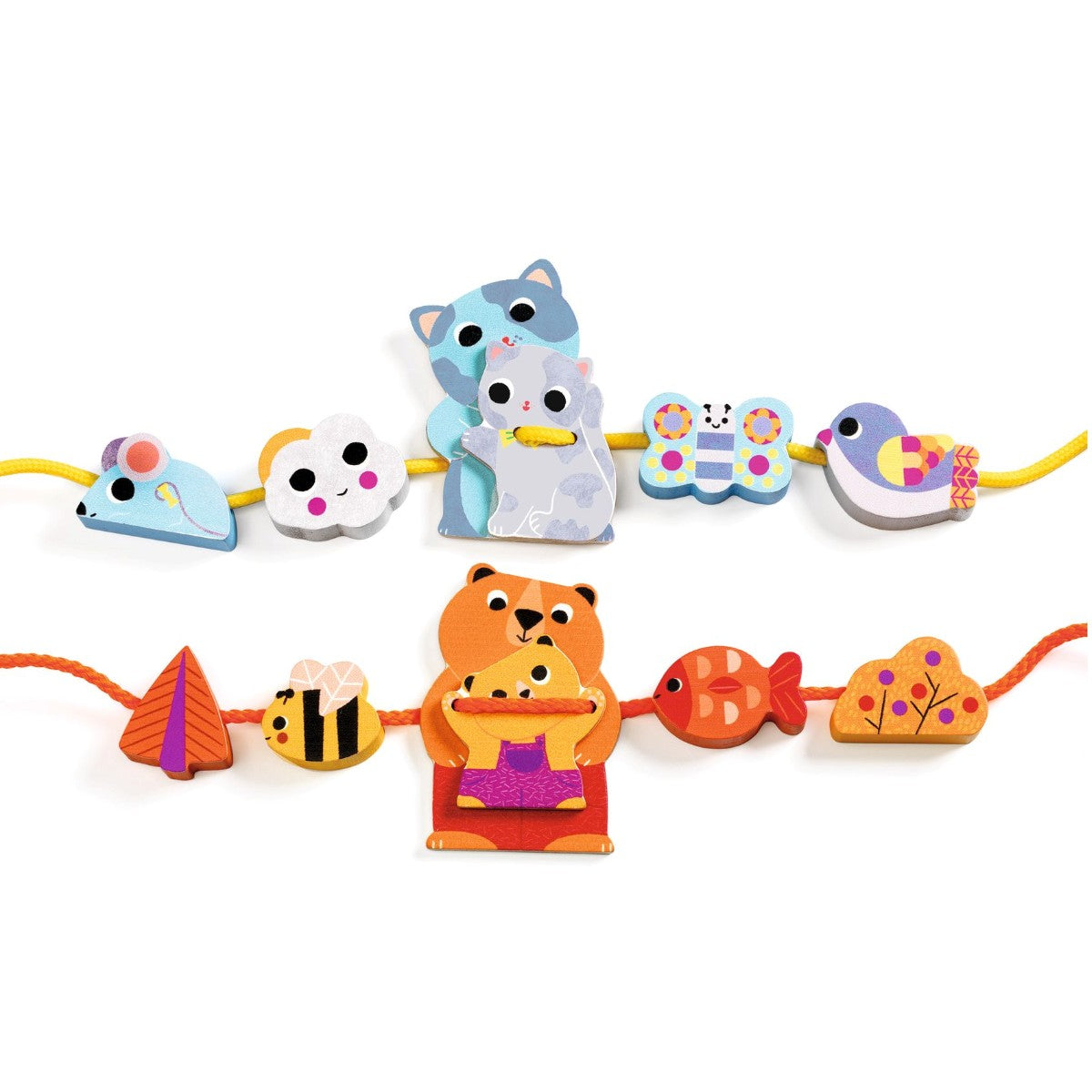 Store træperler på snor.