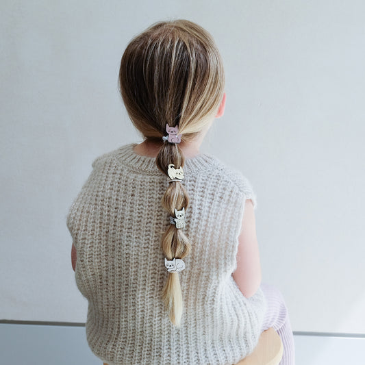 Hårelastikker med katte.