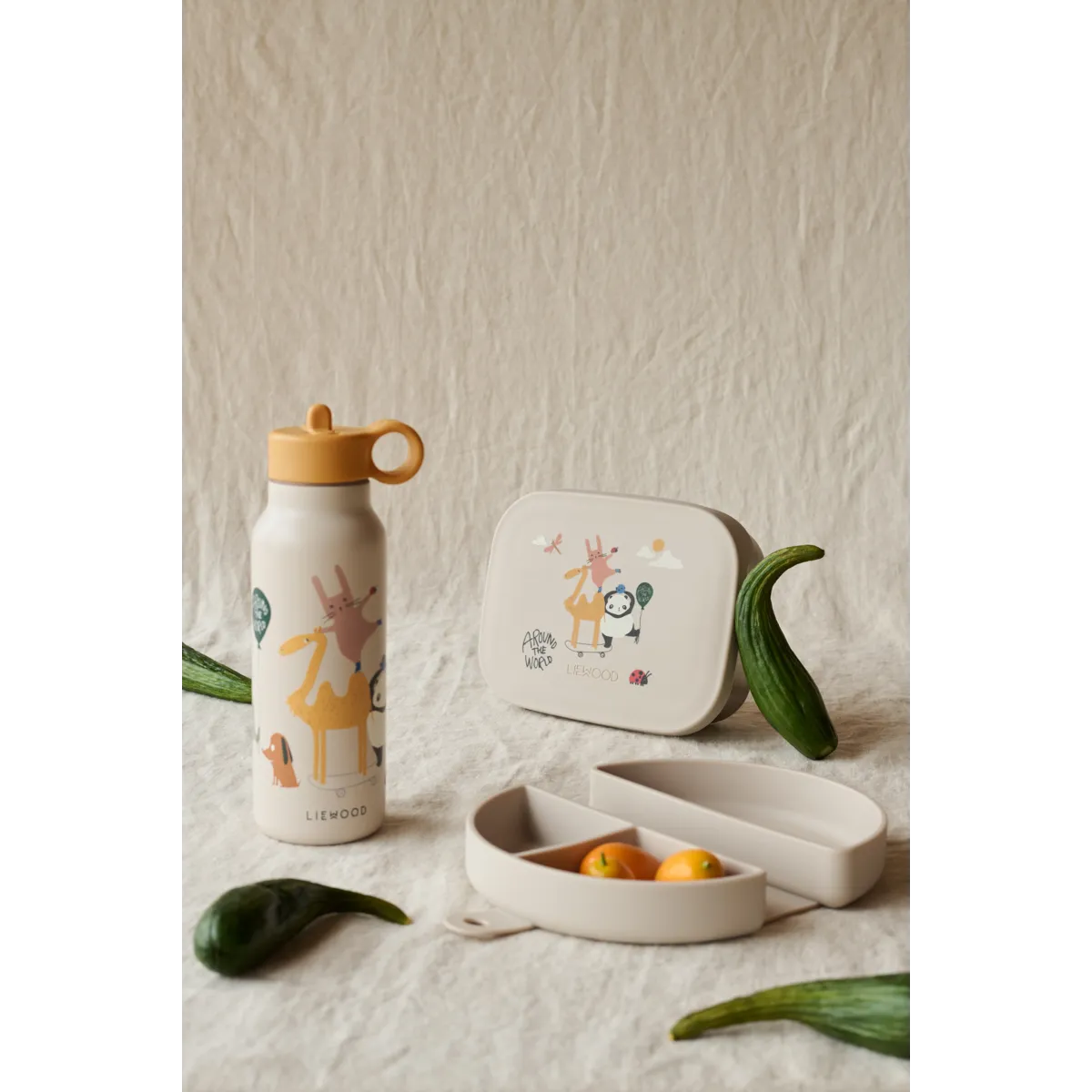 Liewood Falk drikkedunk 350ml. - Around The World / Sandy