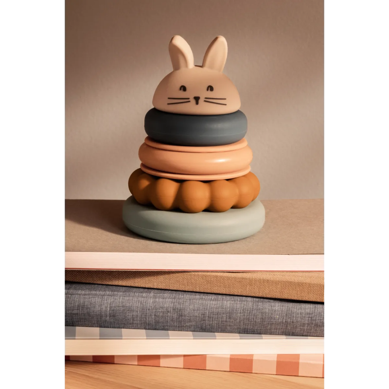 Stabletårn med kanin.