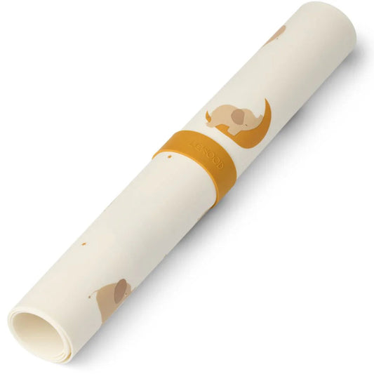 Dækkeserviet med små elefanter og måner.