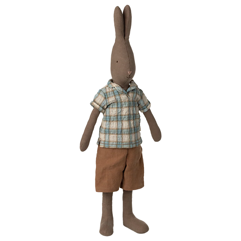 Hare bamse med tøj på.