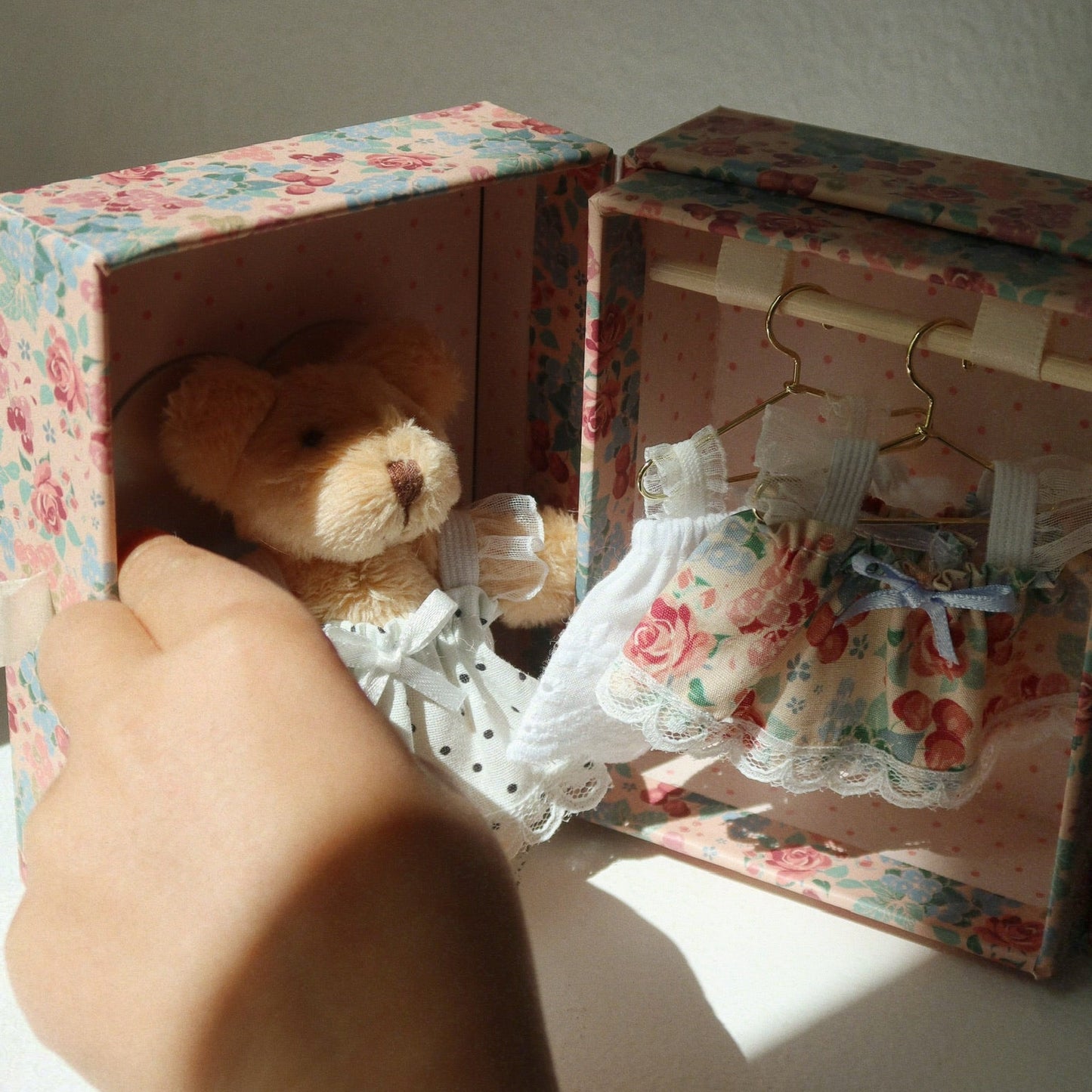 Konges Sløjd Tiny Teddy Klædeskab