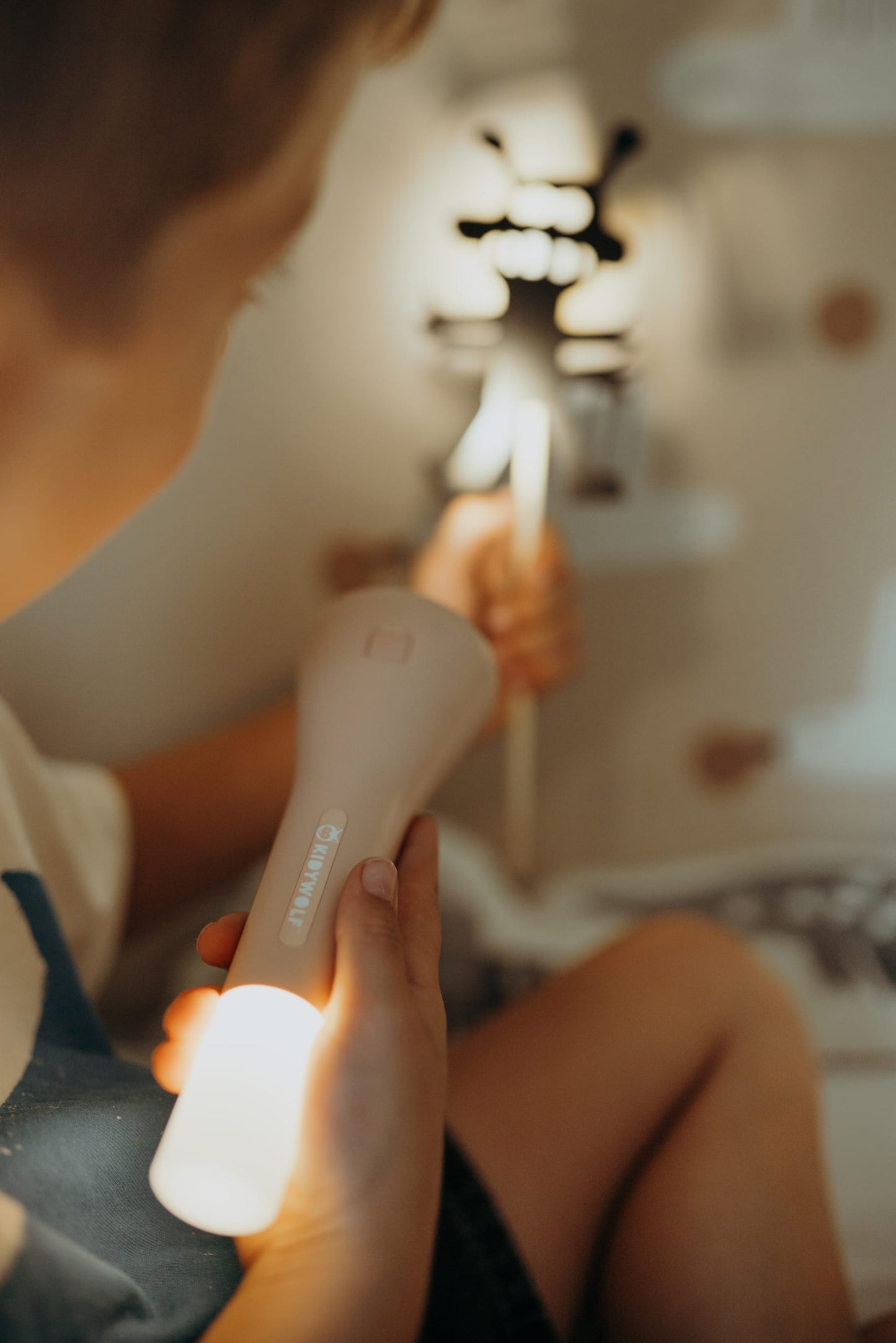 Kidywolf Kidyflashlight, Nude