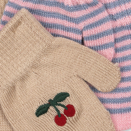 2 pak vanter. En med lilla striber og en med kirsebær.