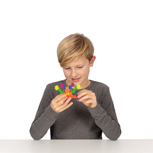 Plus-Plus neon brikker.