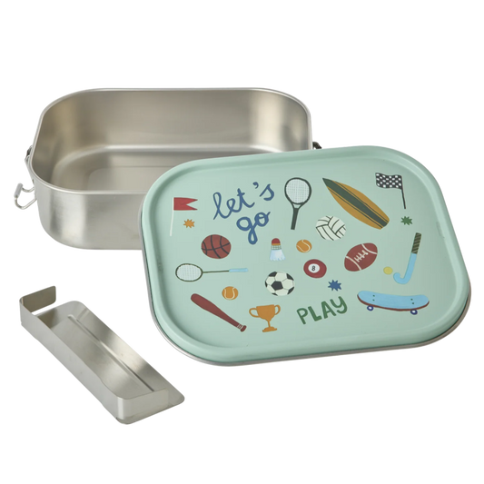 Stål madkasse med grønt låg og klistermærker med sport tema.