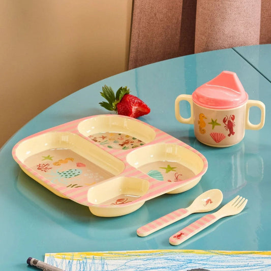 Tallerken med 4 rum.