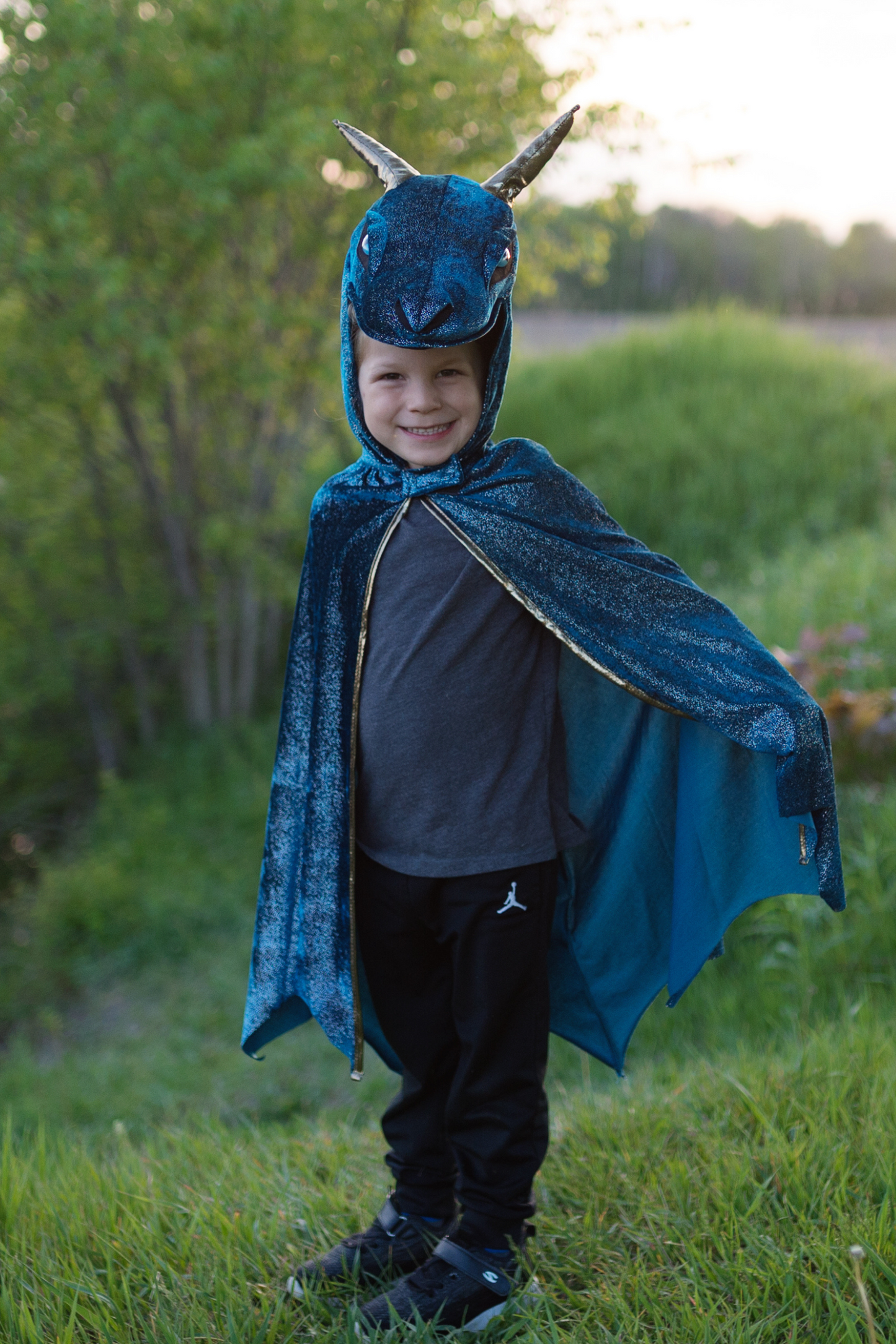 Great Pretenders Midnatsblå drage kappe 5-6 år