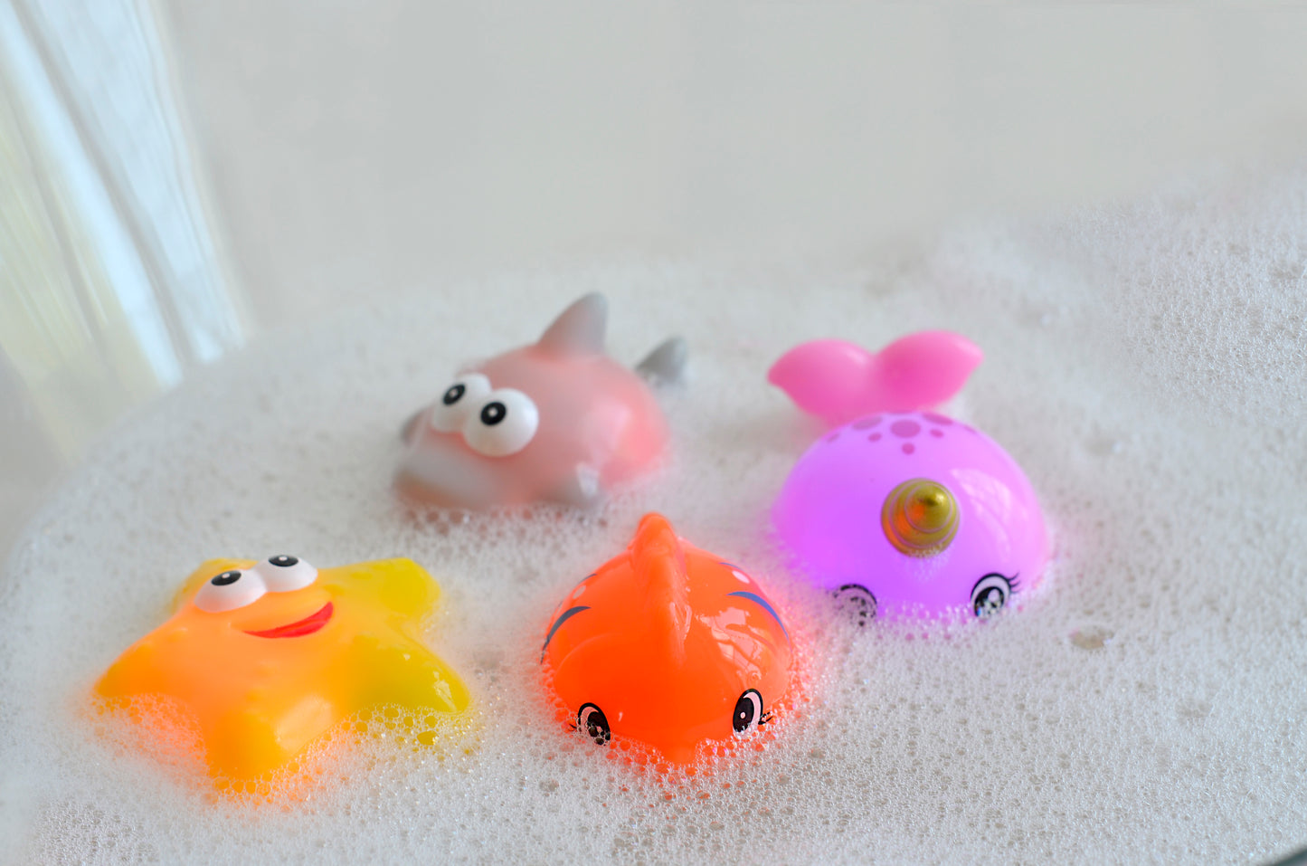 Magni Badedyr med lys - Orange fisk