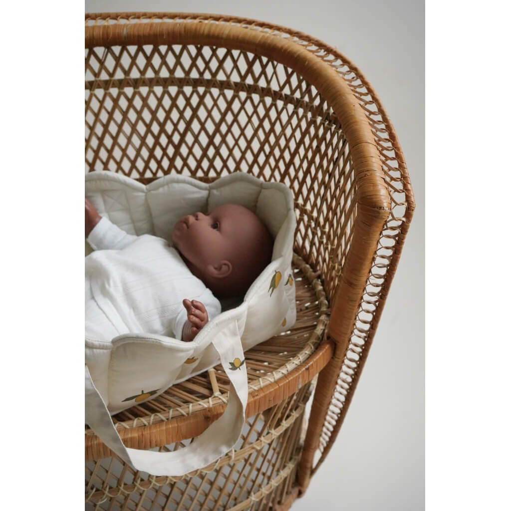 Konges Sløjd dukkelift med lemon print og dukke.