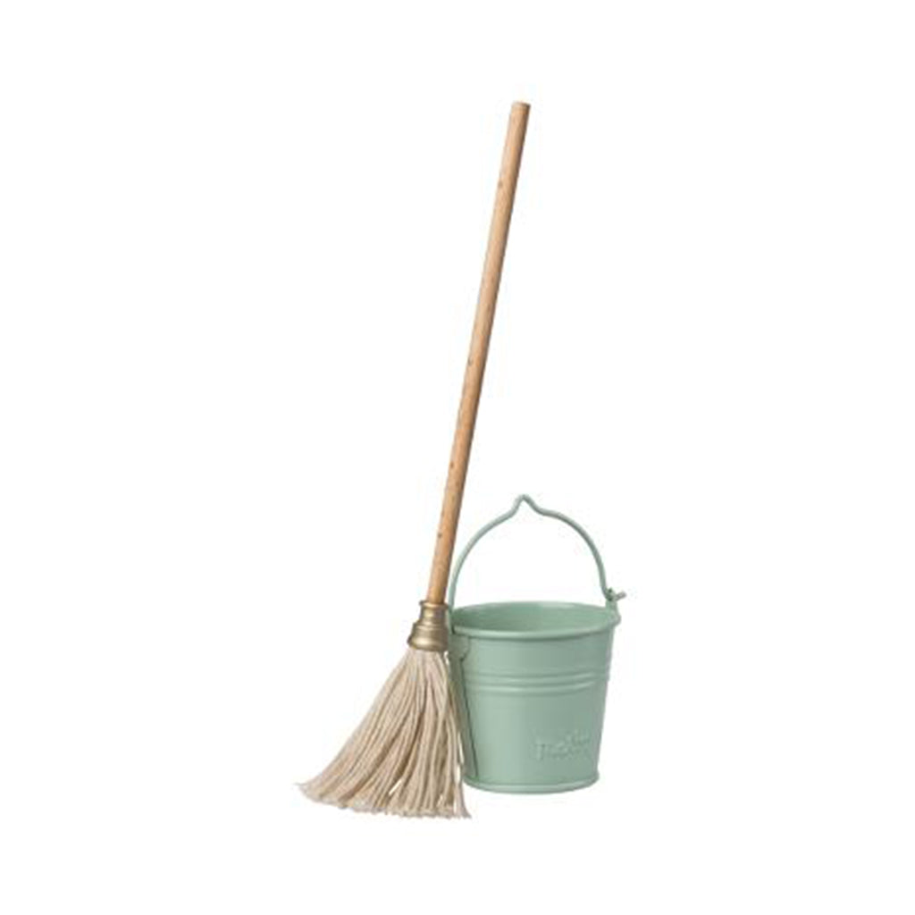 Maileg bucket and mop