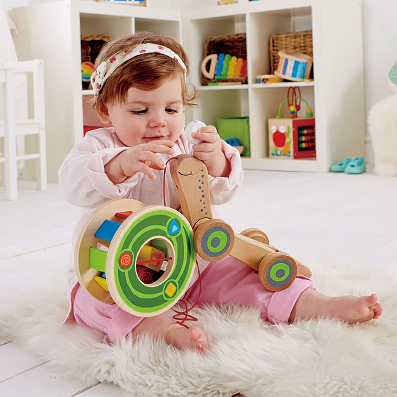 Hape Walk-a-long Snail