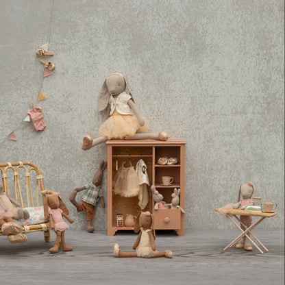 Maileg Skab, Stor - Mørk pudder