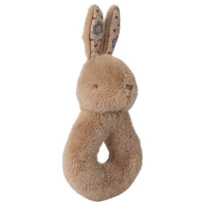Gaveæske med en hare-rangle og en stofble.