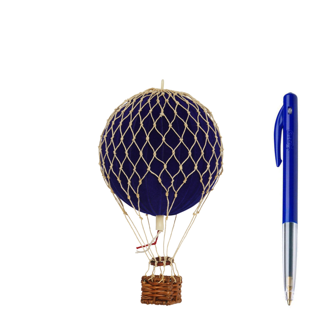 Authentic Models Floating the skies luftballon, 8,5cm. - Blue Velvet