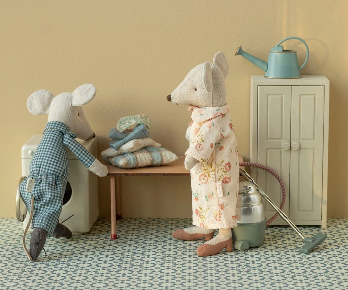 Maileg Bedstemor og -far mus i cigaræske