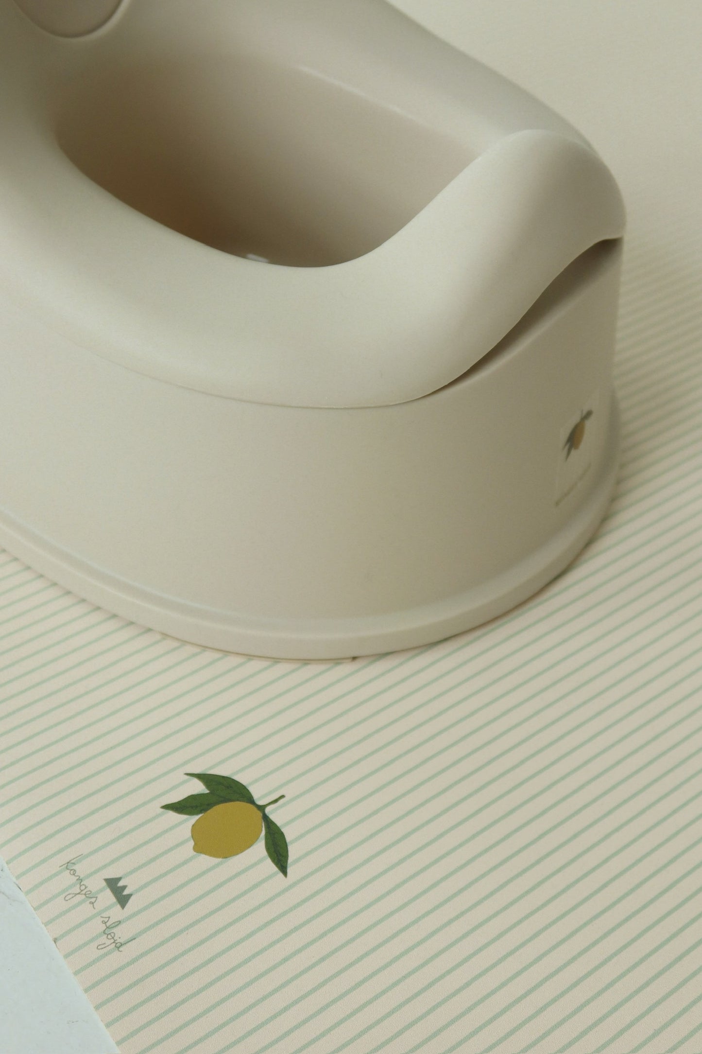 Konges Sløjd Floor mat stoleunderlag, Tea stripe