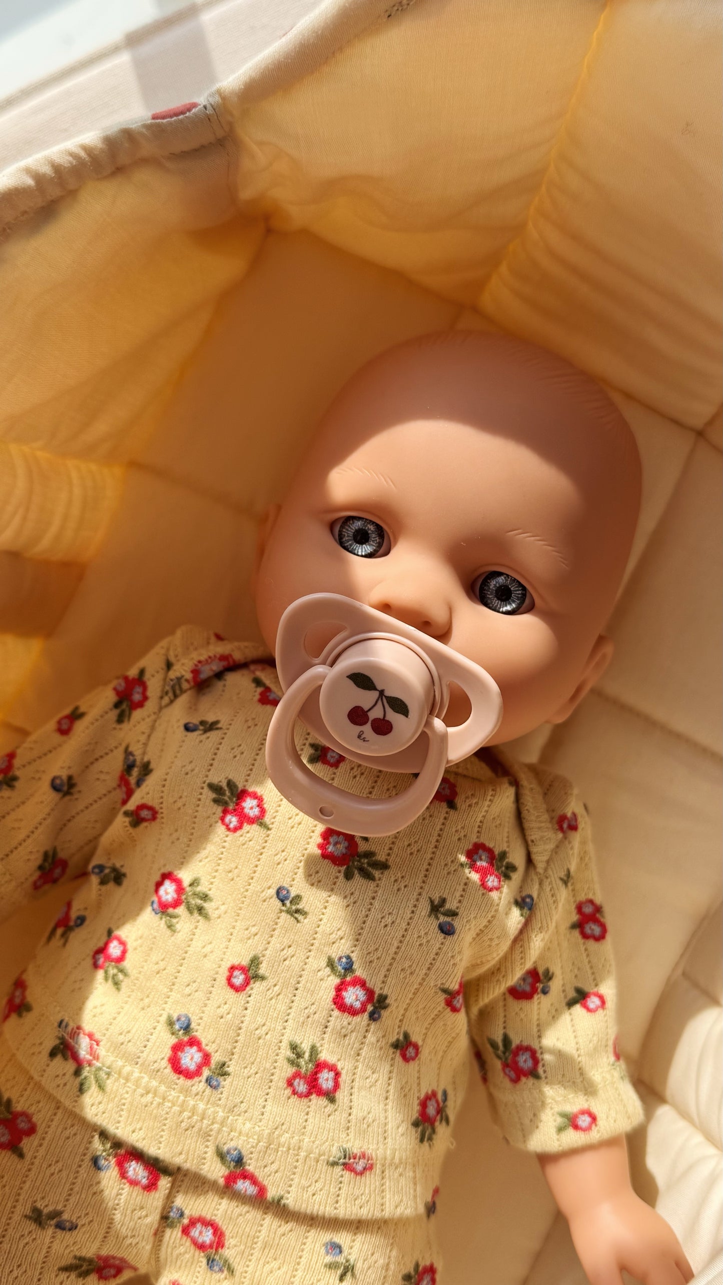 Konges Sløjd Molly Baby Dukke - Muro blu