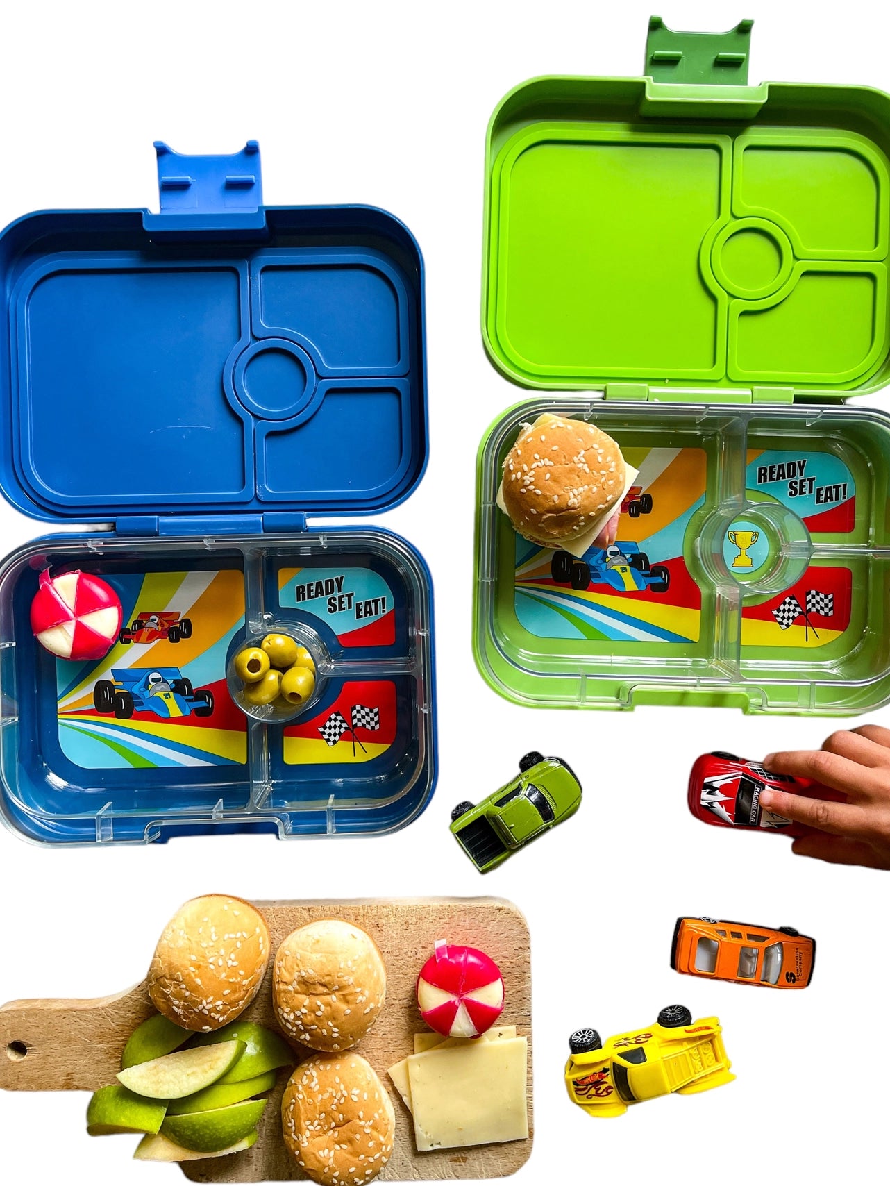 Yumbox Panino 4 rum, green/race cars