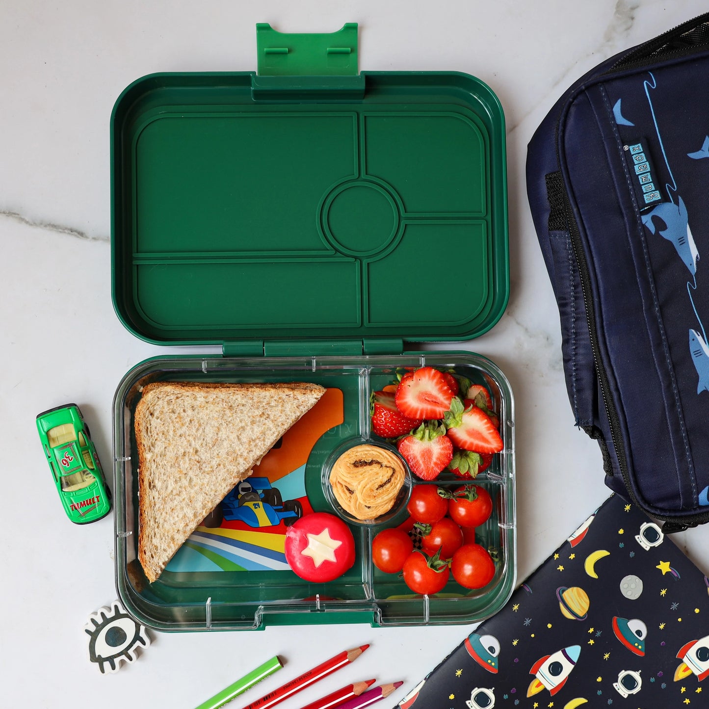 Yumbox Tapas 4 rum, green/race car