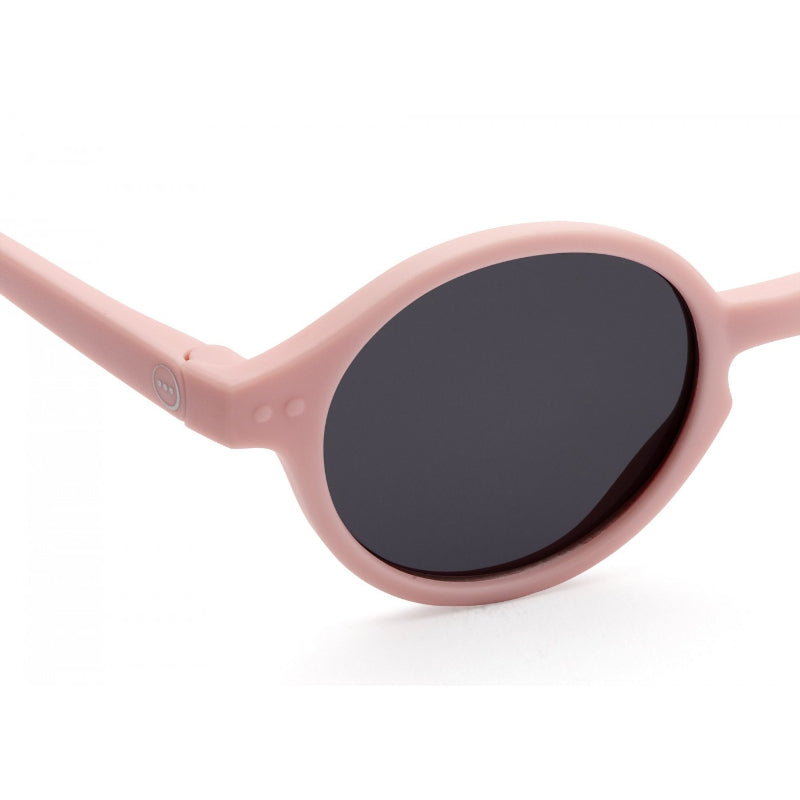Izipizi solbriller KidsPlus Pastel Pink - All About Kids Odense